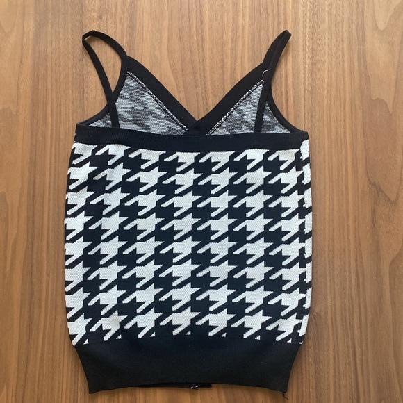 Houndstooth Sweater Tank - Picture 2 of 3